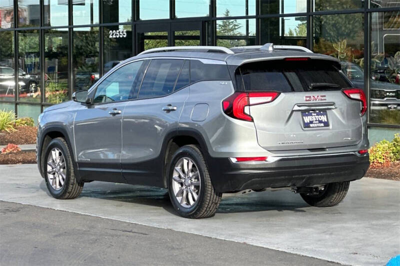 2023 GMC Terrain SLT