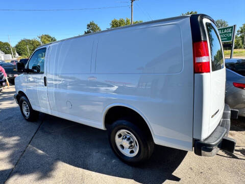2024 Chevrolet Express 2500