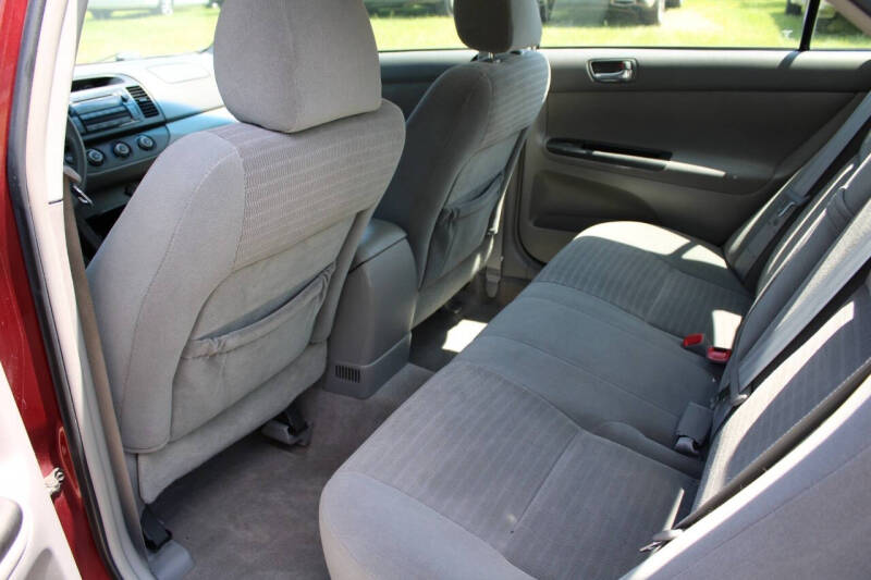 2005 Toyota Camry LE