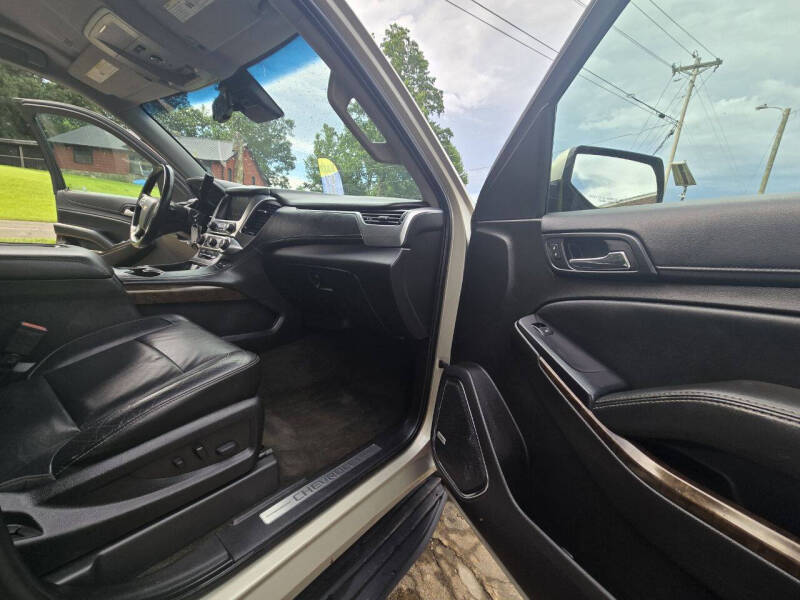 2017 Chevrolet Suburban LT