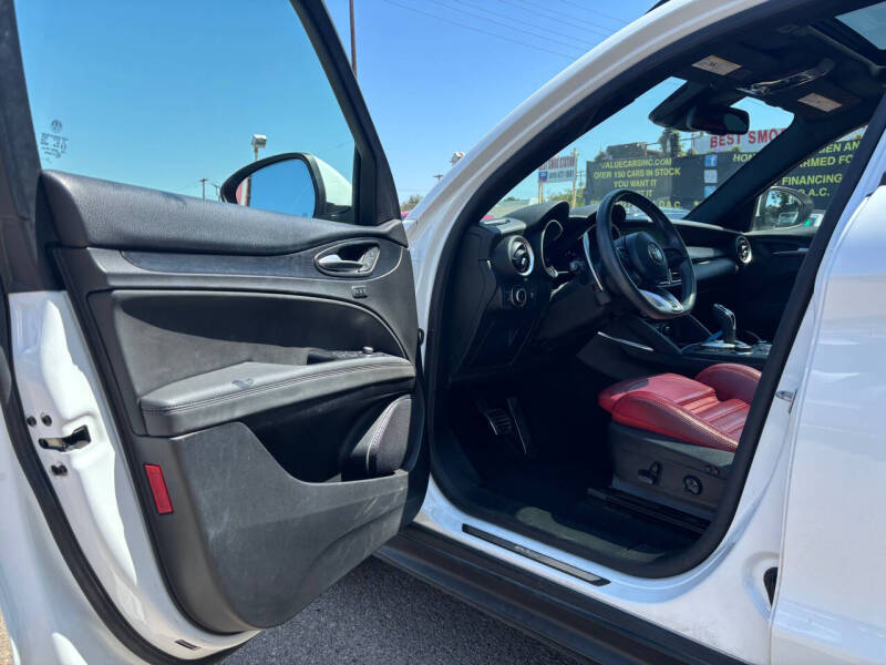 2022 Alfa Romeo Stelvio Sprint