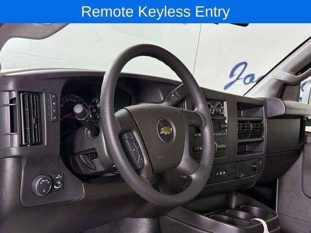 2025 Chevrolet Express 2500