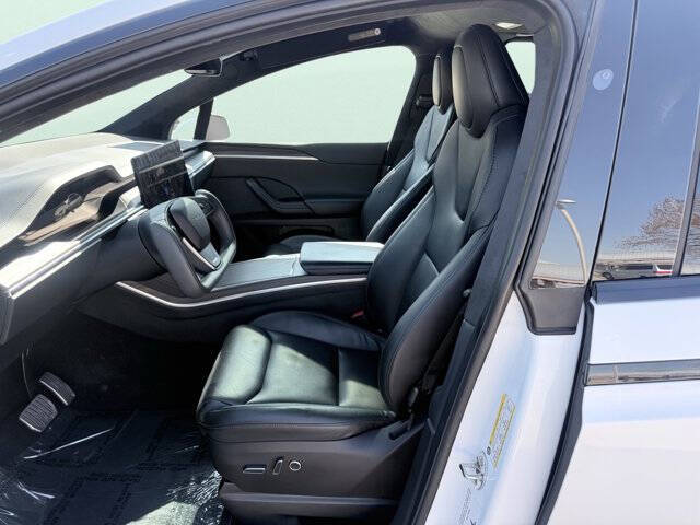 2023 Tesla Model X Standard Range