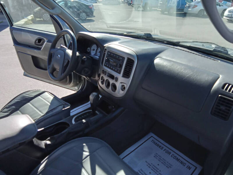 2006 Ford Escape XLT Sport