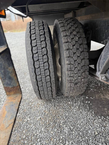 2018 Freightliner M2 106