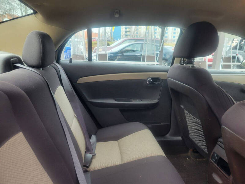 2011 Chevrolet Malibu LS