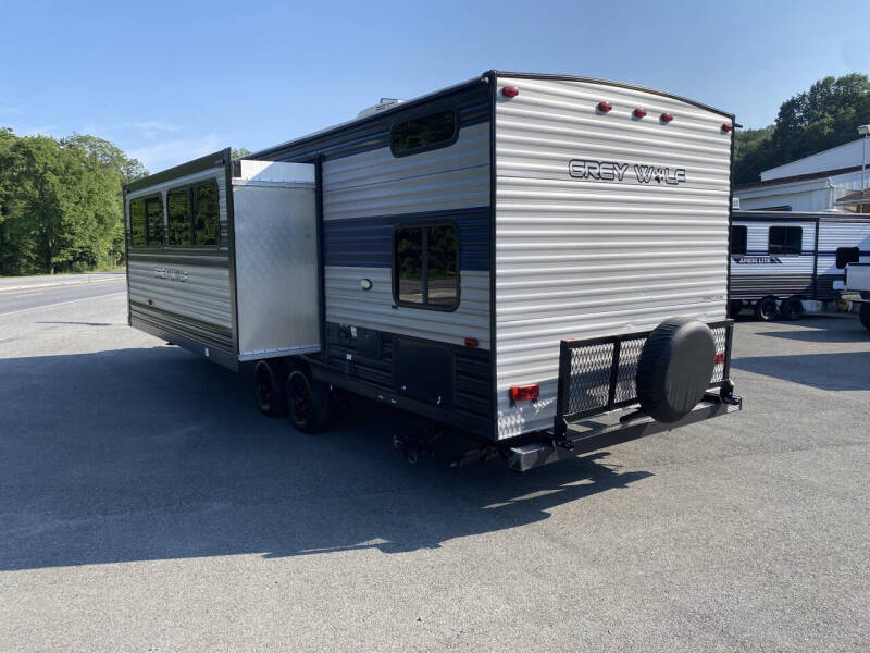2021 Forest River Cherokee Grey Wolf 26DBH