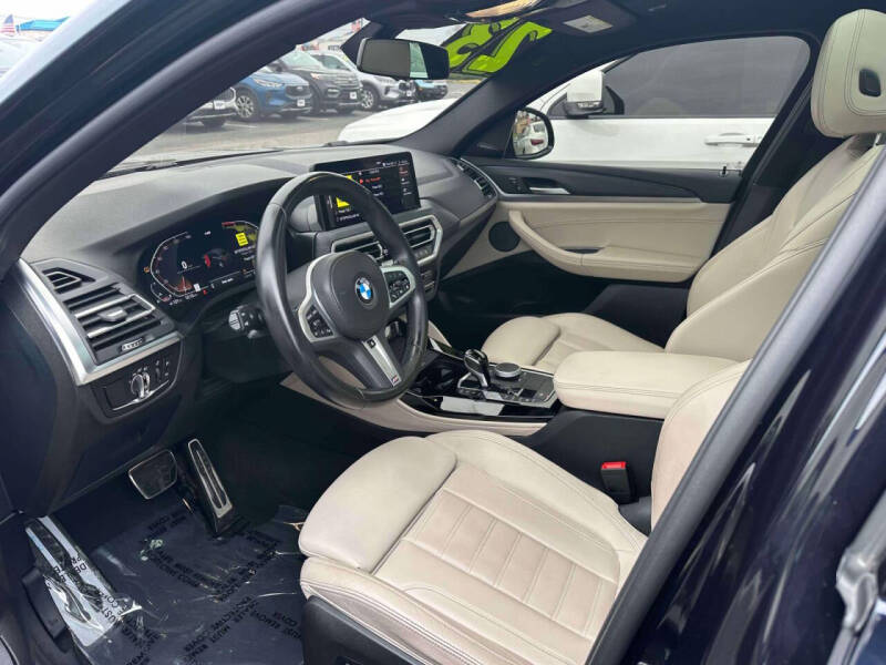 2023 BMW X4 xDrive30i