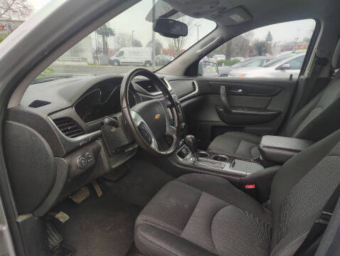 2017 Chevrolet Traverse LT