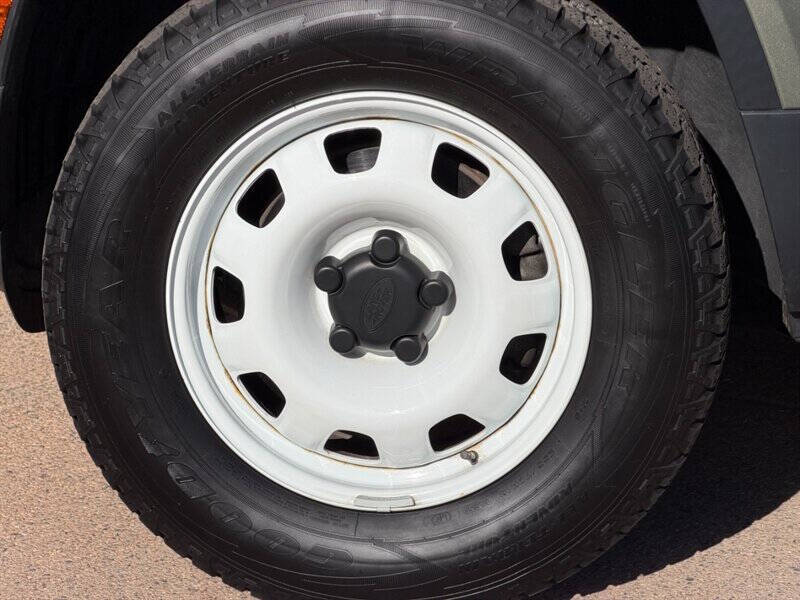 2022 Land Rover Defender 90 Standard