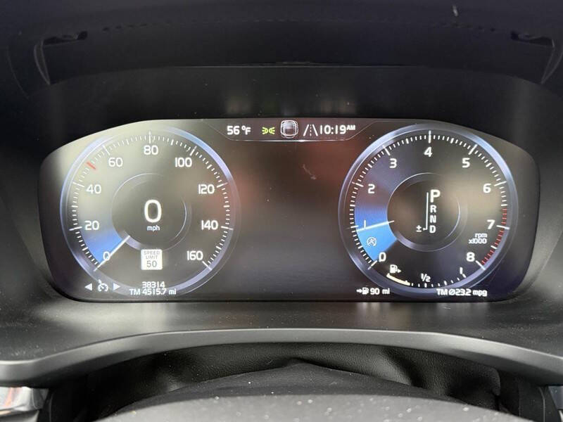 2021 Volvo S60 T6 Momentum