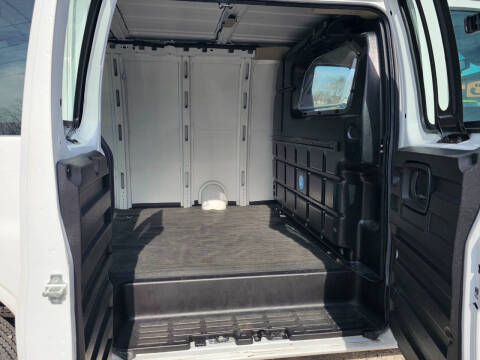 2021 Chevrolet Express 2500