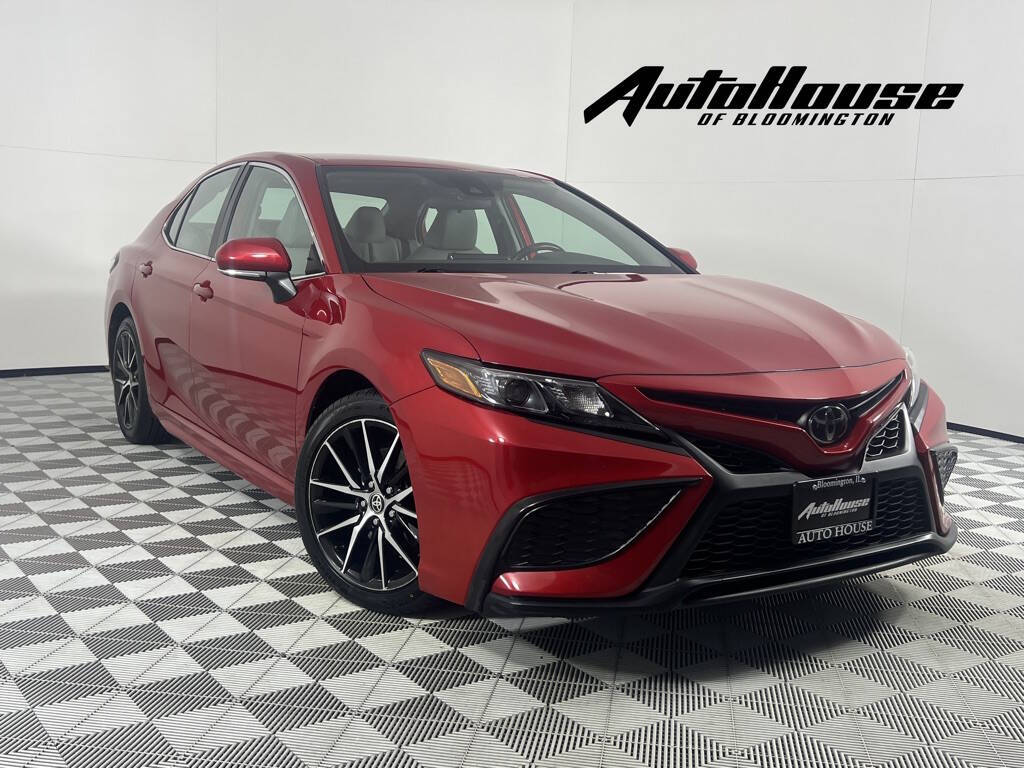 2022 Toyota Camry SE 4dr Sedan's photo