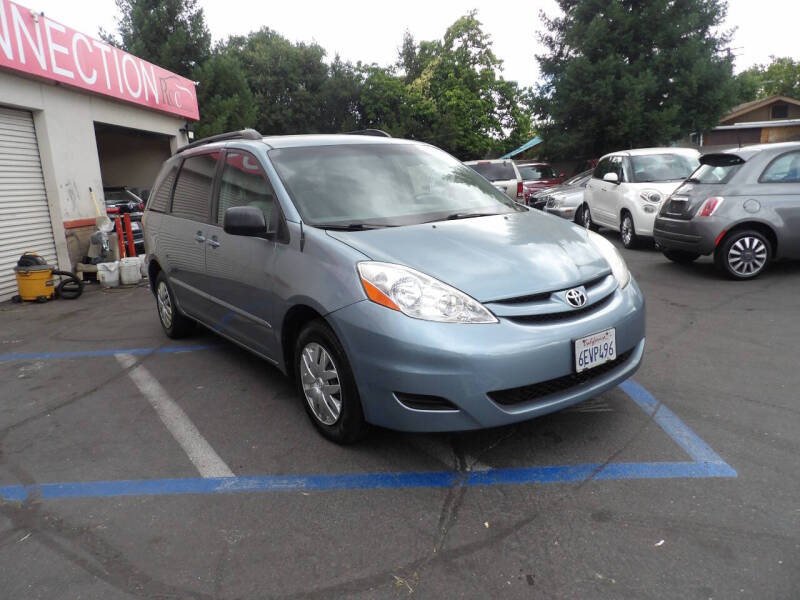 2009 Toyota Sienna CE 7-Passenger