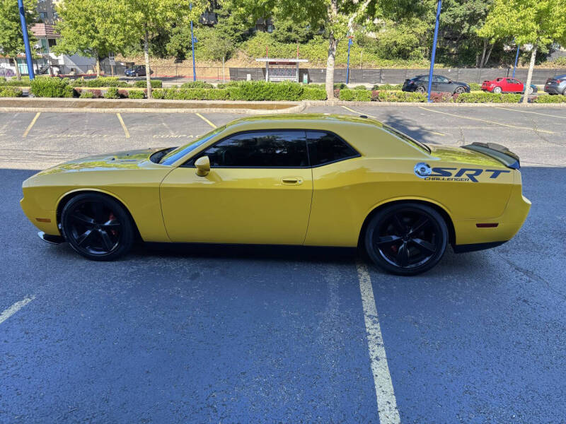 2010 Dodge Challenger SRT8