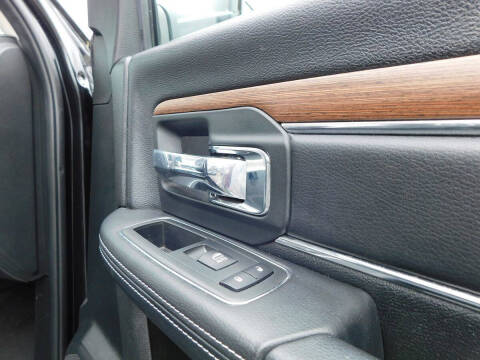 2017 RAM 1500 Laramie