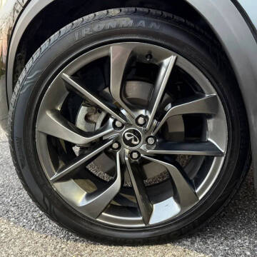 2019 Infiniti QX50 Essential