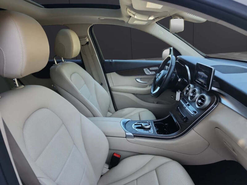 2019 Mercedes-Benz GLC GLC 350e 4MATIC