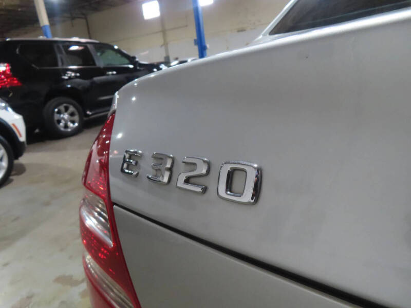 2003 Mercedes-Benz E-Class E 320