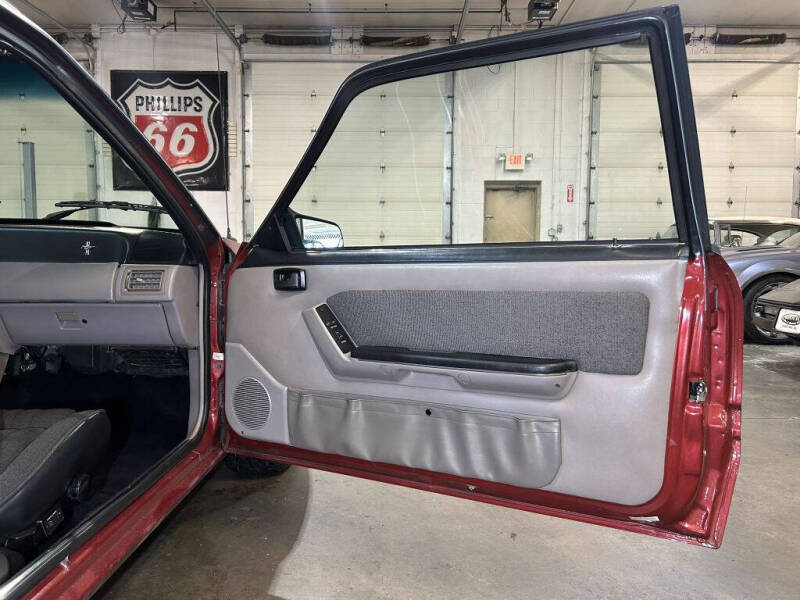 1990 Ford Mustang LX 5.0