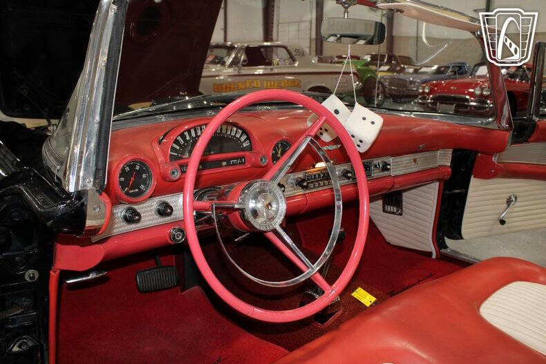 1956 Ford Thunderbird