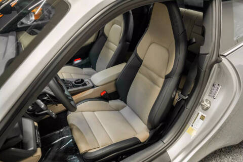 2025 Porsche 911 Carrera