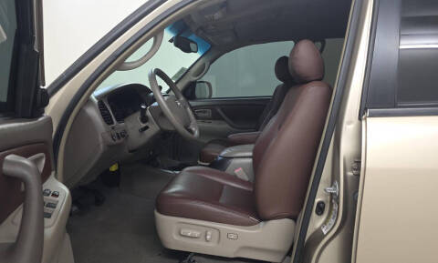 2005 Toyota Sequoia SR5