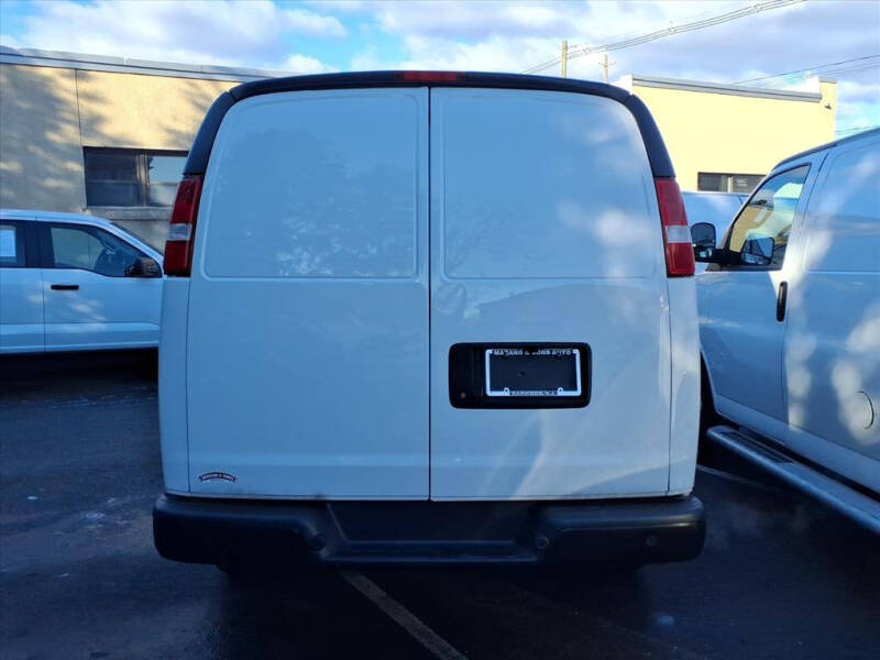 2020 Chevrolet Express 2500