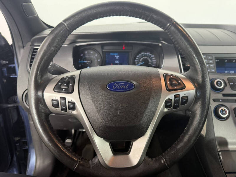 2018 Ford Taurus SEL
