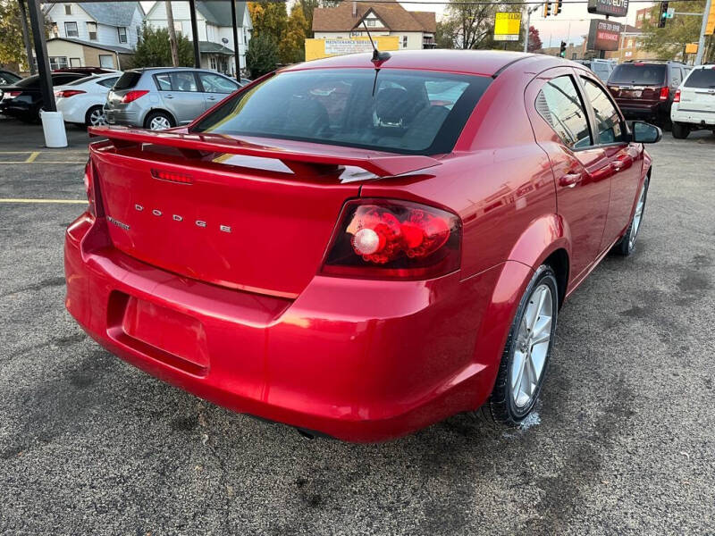 2014 Dodge Avenger SE photo 5