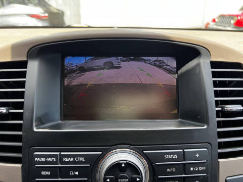 2011 Nissan Pathfinder SV