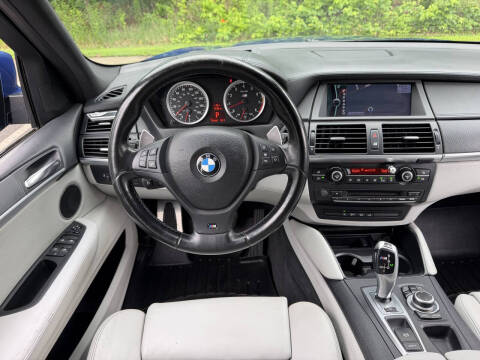 2010 BMW X5 M