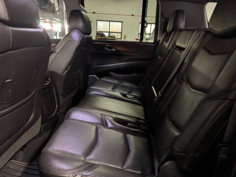 2017 Cadillac Escalade ESV Luxury