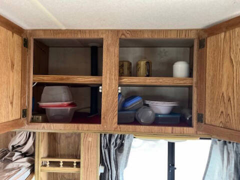 1991 Cascade 10 Ft Truck Camper