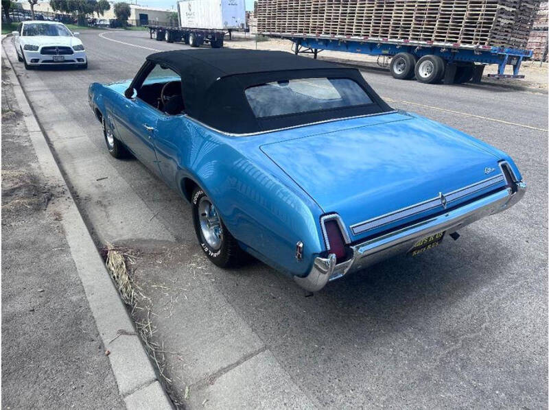 1969 Oldsmobile Cutlass