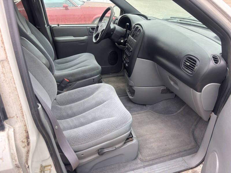 2004 Dodge Grand Caravan SE