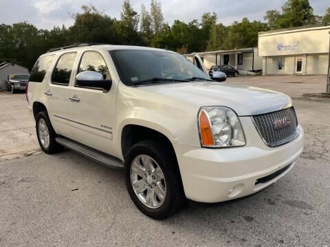 2011 GMC Yukon for sale at AUTO WOODLANDS in Magnolia TX