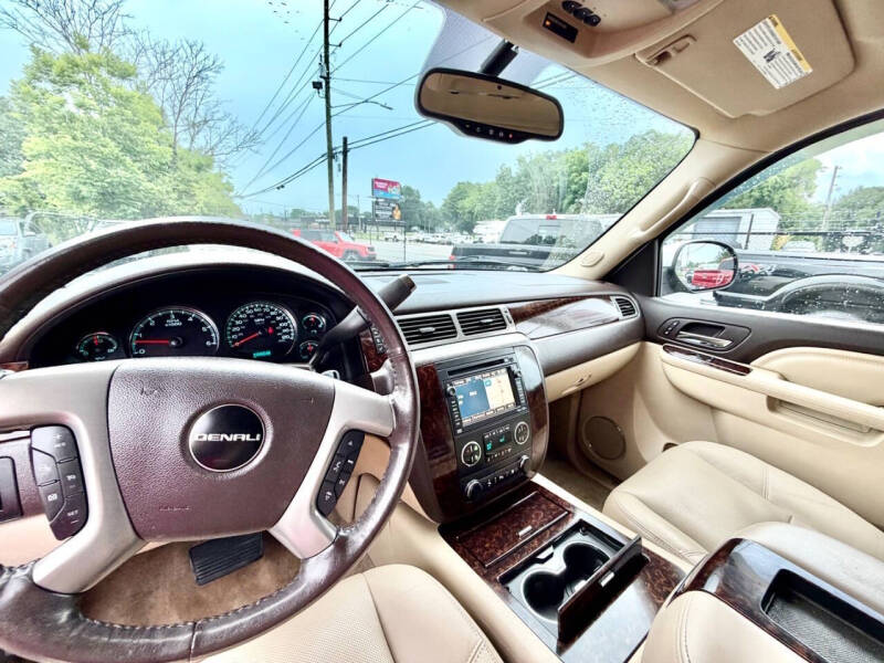 2011 GMC Yukon Denali