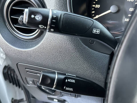 2016 Mercedes-Benz Metris