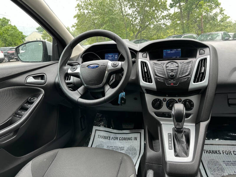 2012 Ford Focus SE