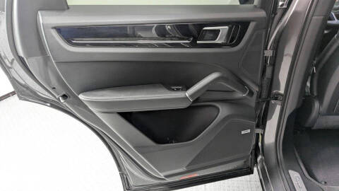 2019 Porsche Cayenne S