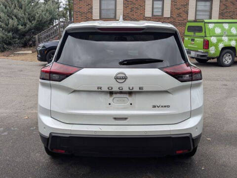2024 Nissan Rogue SV