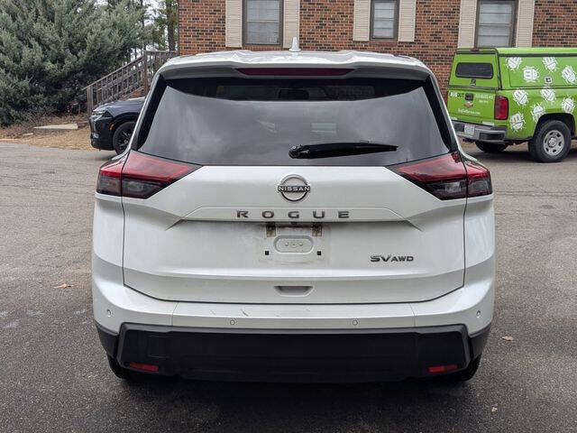 2024 Nissan Rogue SV