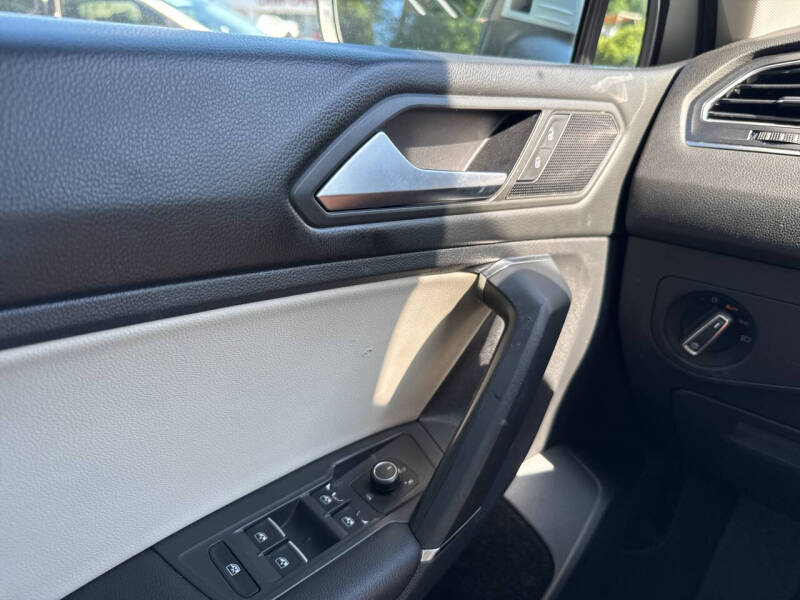 2020 Volkswagen Tiguan SE