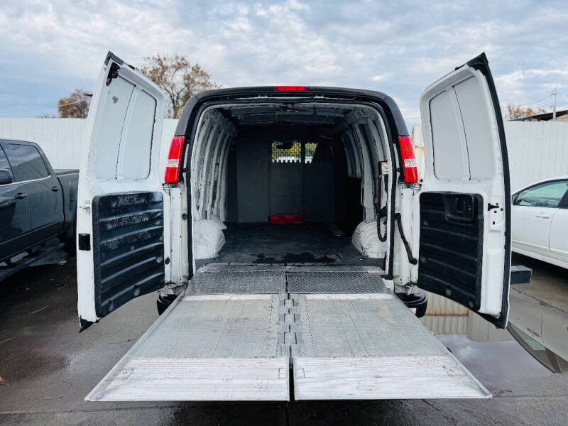 2020 Chevrolet Express 3500