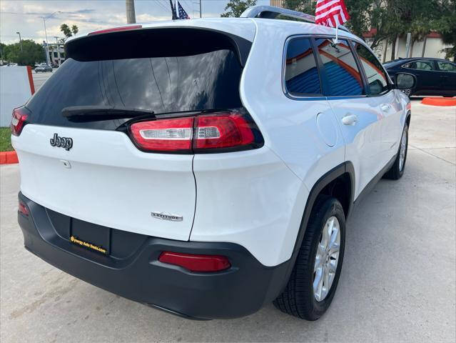 2018 Jeep Cherokee  - $18,797