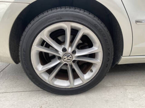 2010 Volkswagen CC Luxury