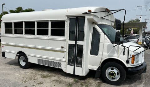 2002 GMC Savana for sale at IMAX AUTO SALES in Tampa FL