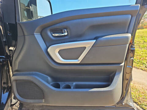 2019 Nissan Titan XD SV