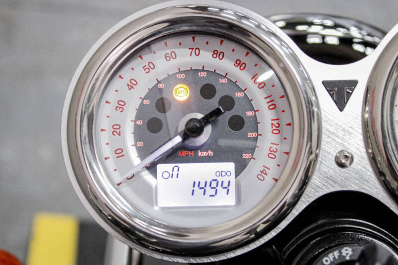 2017 Triumph Thruxton 1200